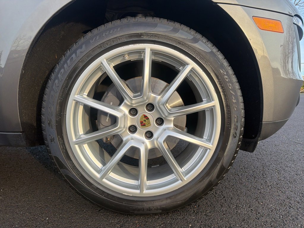 Used 2018 Porsche Macan image 9