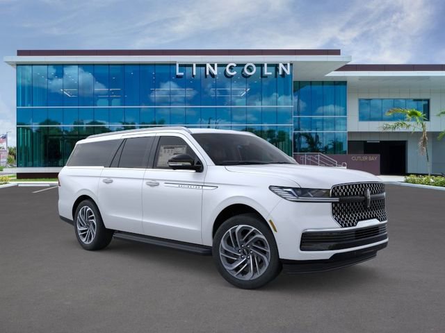 New 2026 Lincoln Navigator L Premier AWD/4WD image 7