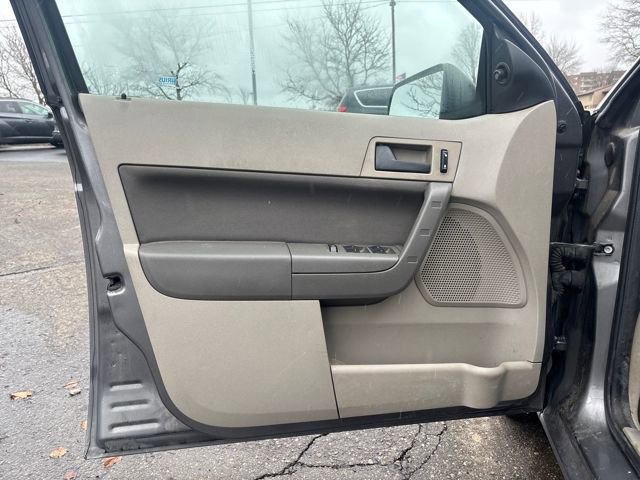 Used 2009 Ford Focus SE image 10