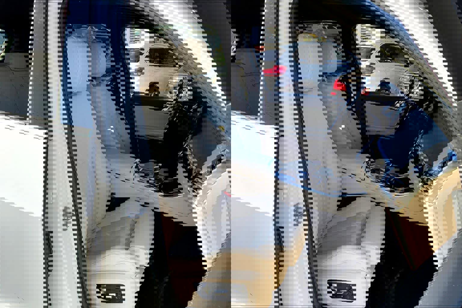 Used 2020 BMW X5 sDrive40i w/ Premium Package image 8