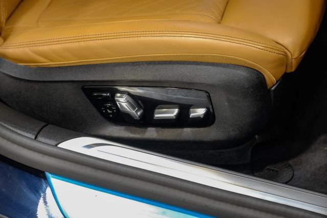 Used 2022 BMW 750i xDrive w/ Luxury Rear Seating Package AWD/4WD image 49