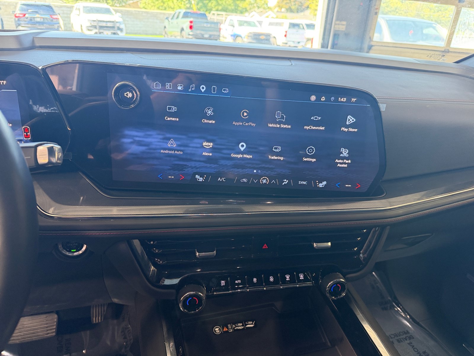 Used 2025 Chevrolet Tahoe RST w/ Comfort Package AWD/4WD image 12