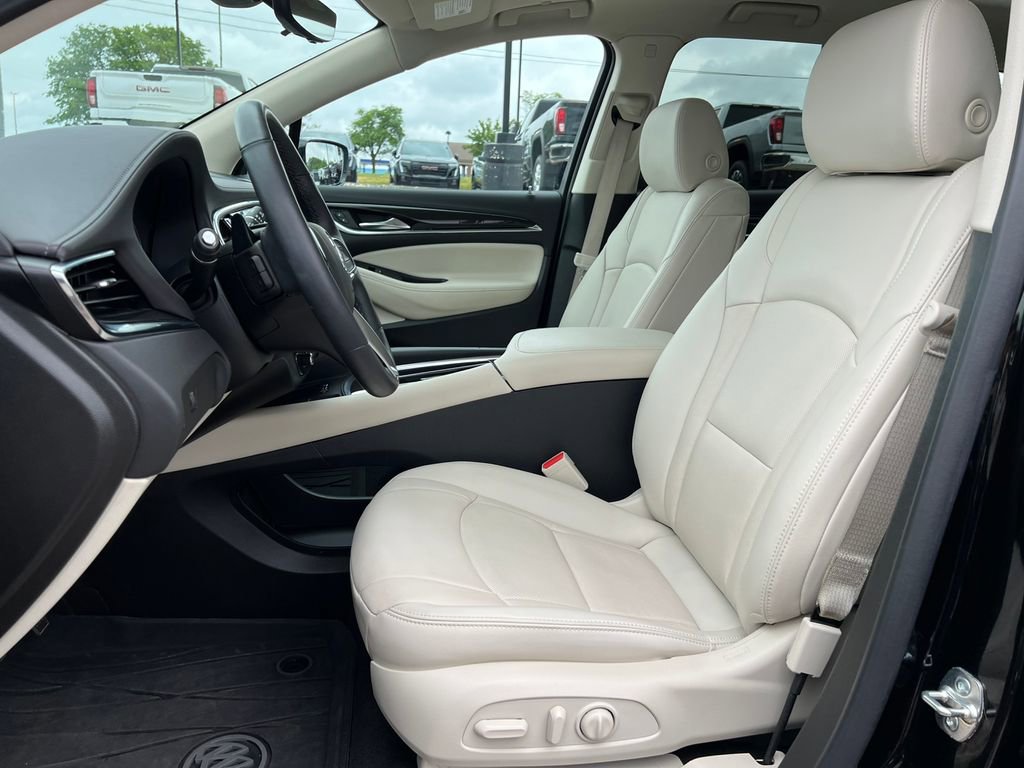 Used 2024 Buick Enclave Essence w/ Experience Buick Package AWD/4WD image 4