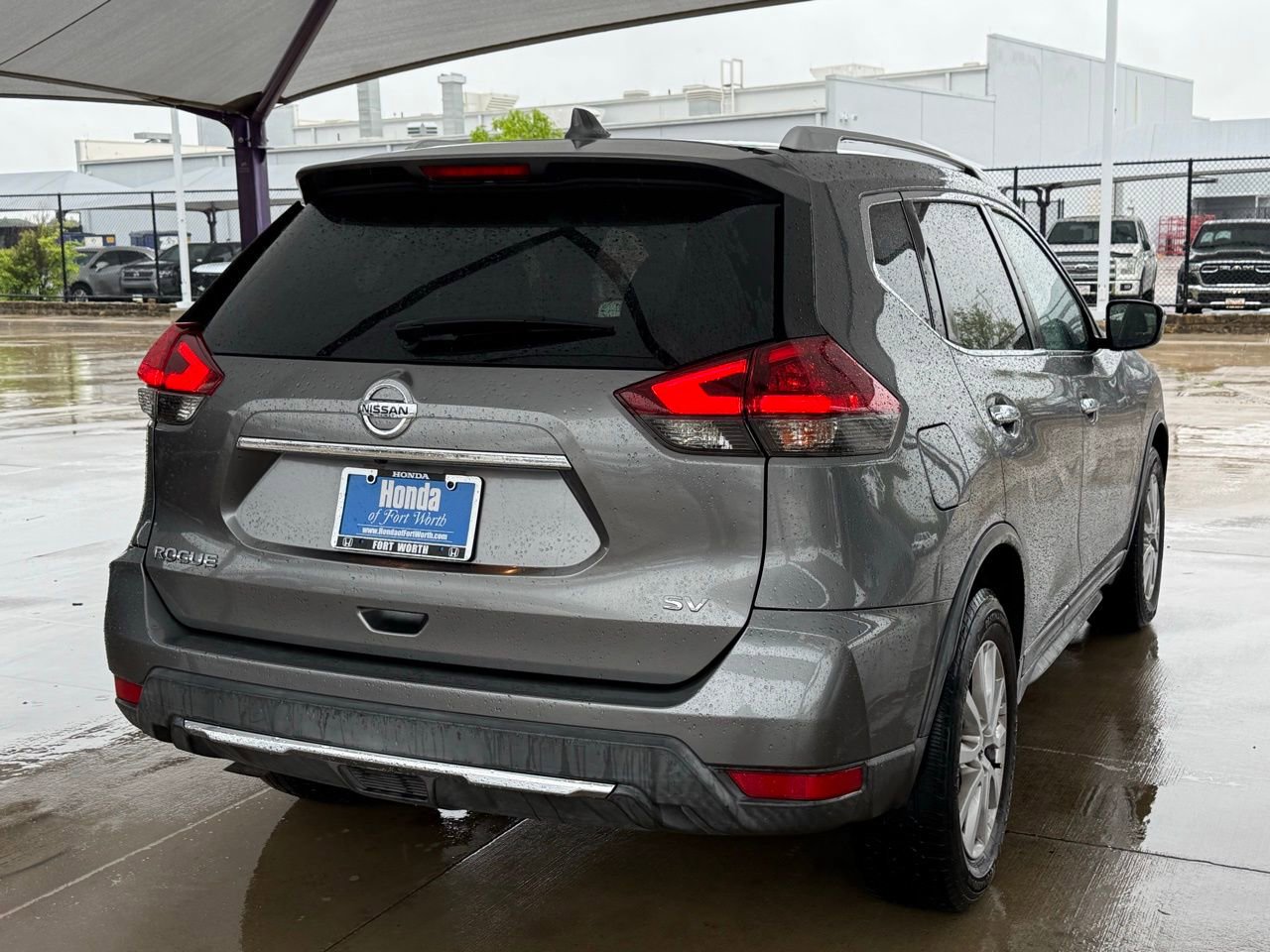 Used 2018 Nissan Rogue SV FWD image 6