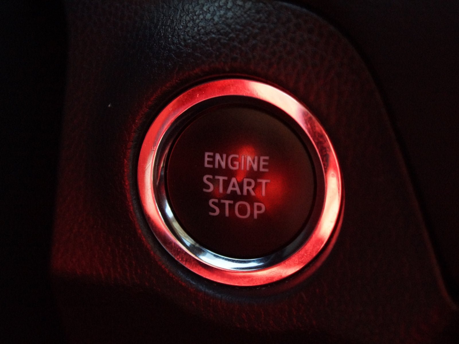 Used 2025 Toyota RAV4 XLE AWD/4WD image 7