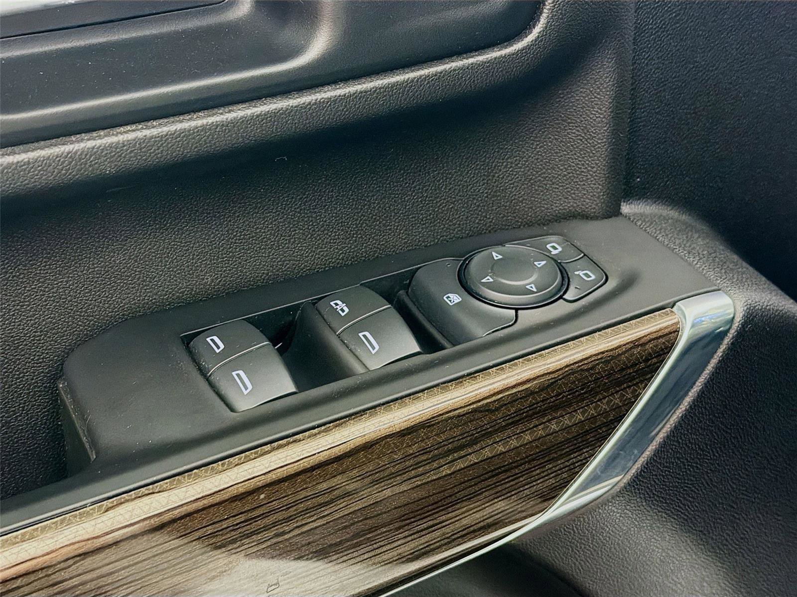 Used 2022 Chevrolet Silverado 3500 LT w/ Gooseneck/5TH Wheel Package AWD/4WD image 18