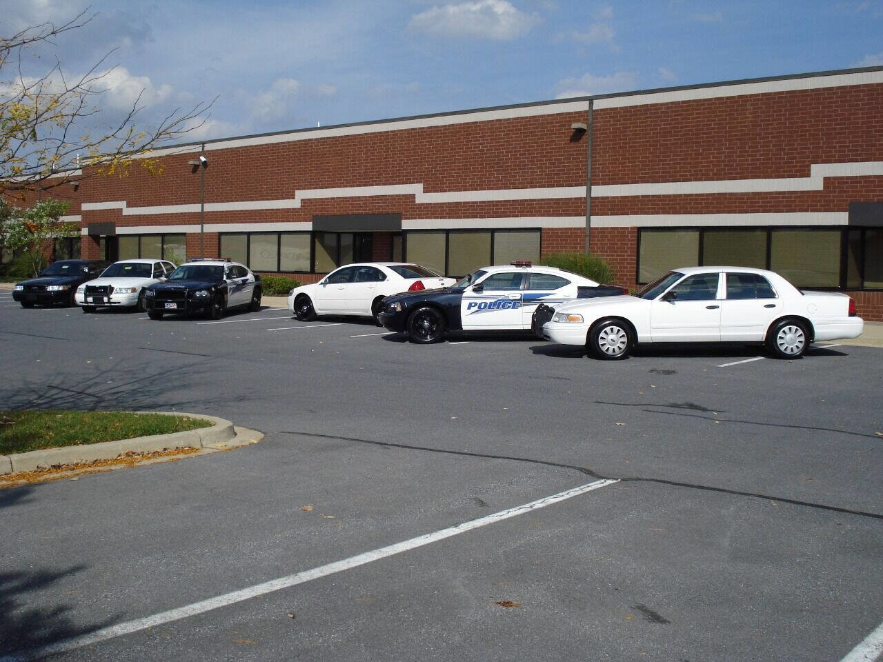 Used 2012 Chevrolet Tahoe 2WD image 34