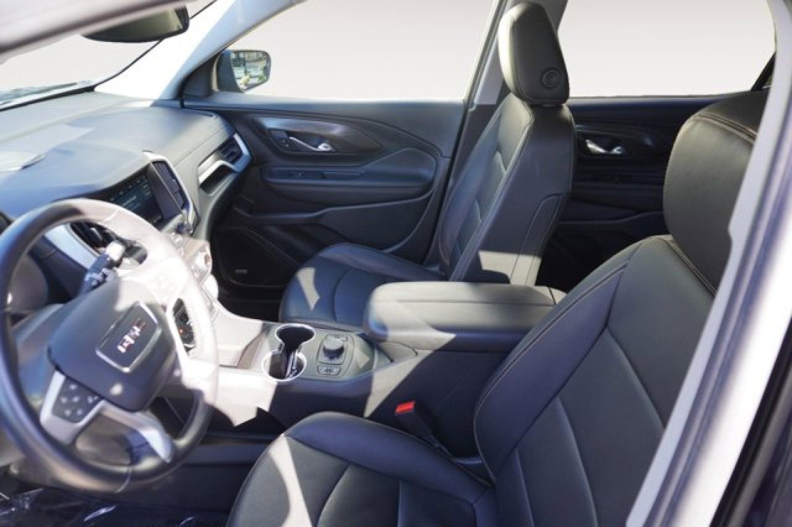 Used 2021 GMC Terrain SLT w/ Infotainment Package II image 14