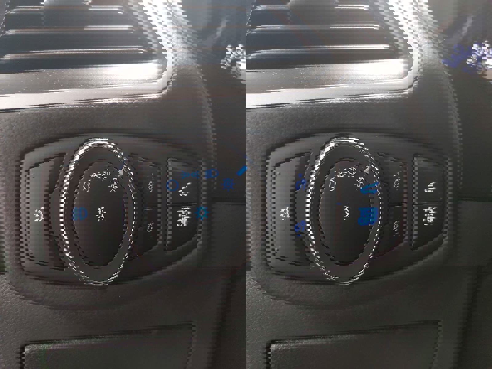 Used 2024 Ford Edge ST-Line image 28