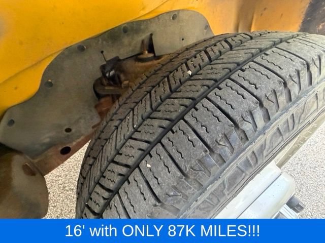 Used 2021 GMC Savana 3500 Extended w/ Power Convenience Package RWD image 17