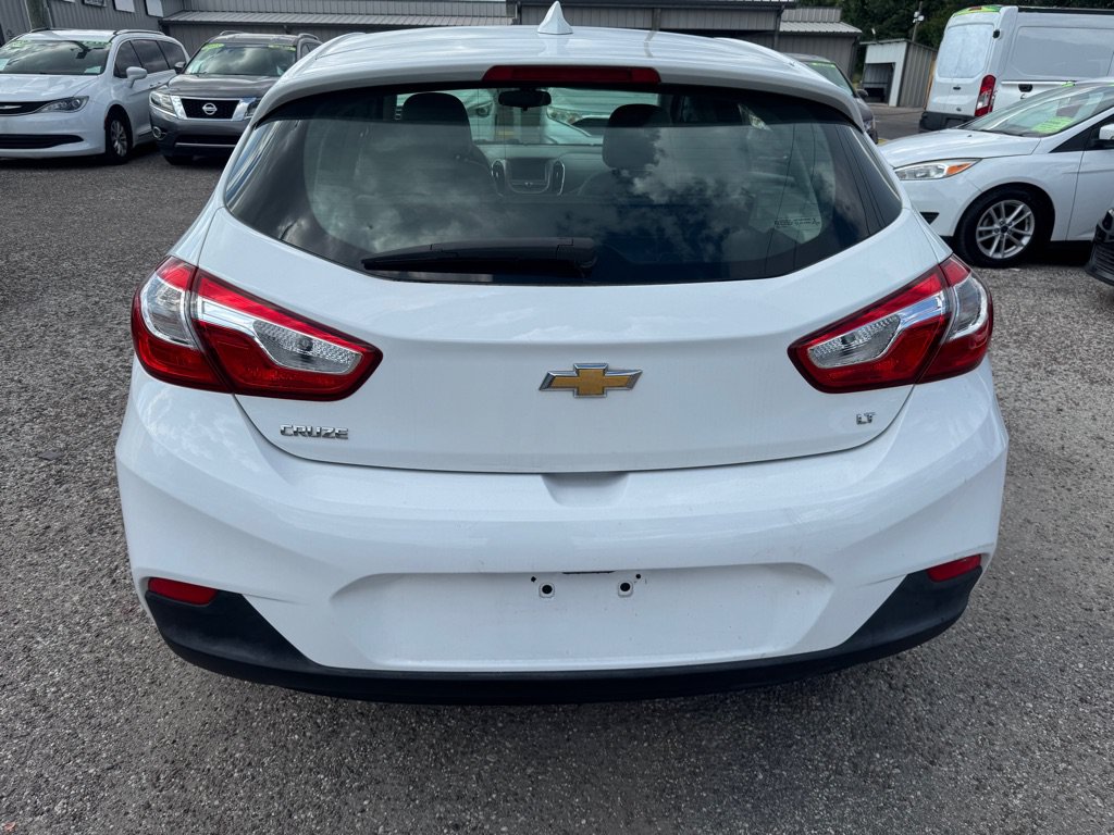Used 2017 Chevrolet Cruze LT w/ Convenience Package FWD image 5