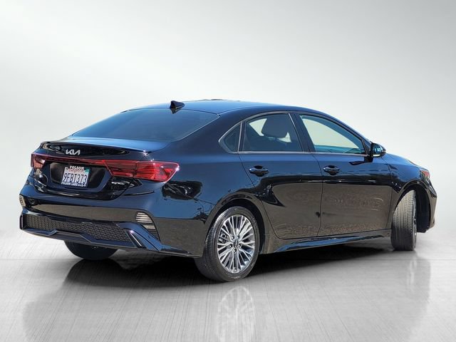 Used 2023 Kia Forte GT-Line w/ GT-Line Premium Package FWD image 4