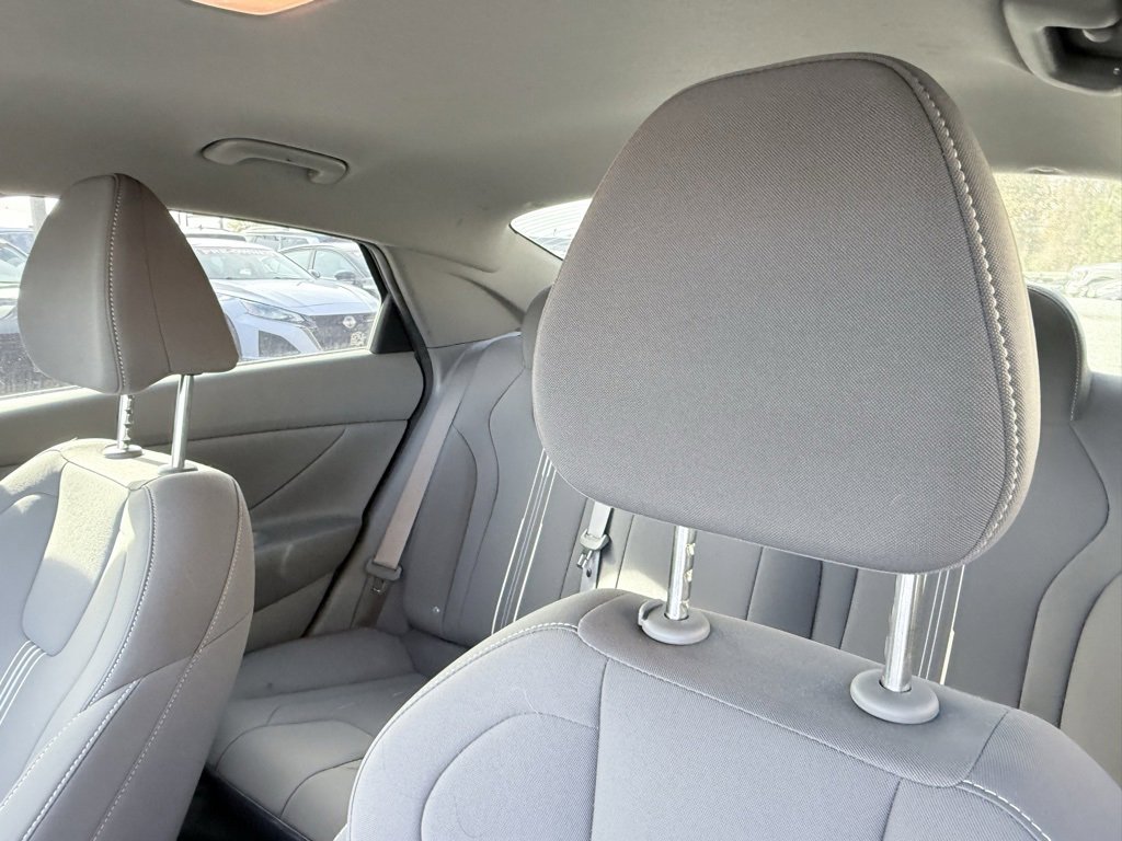 Used 2023 Hyundai Elantra SEL image 24