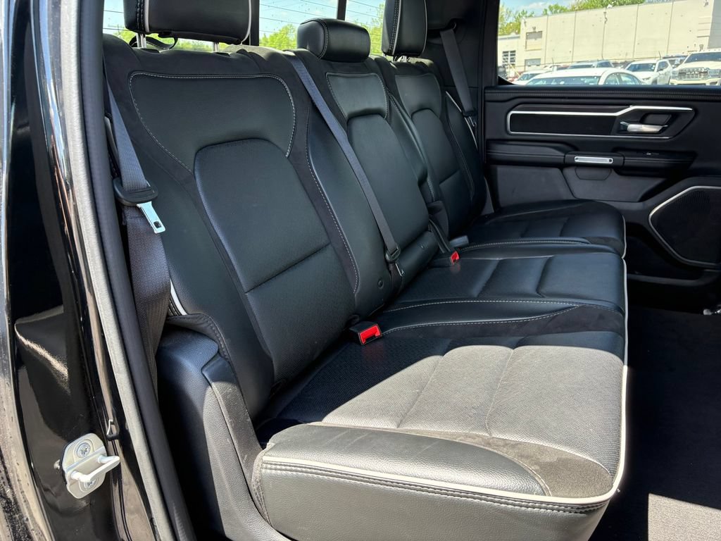 Used 2025 RAM 1500 Laramie AWD/4WD image 12