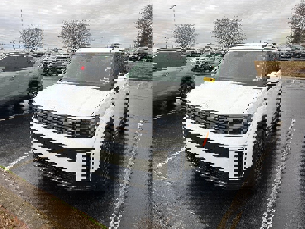 Used 2025 Hyundai Santa Fe SEL image 12
