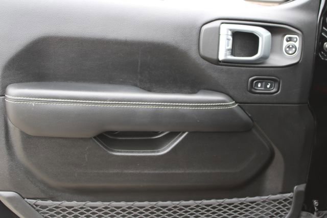 Used 2023 Jeep Wrangler Unlimited Sahara image 11