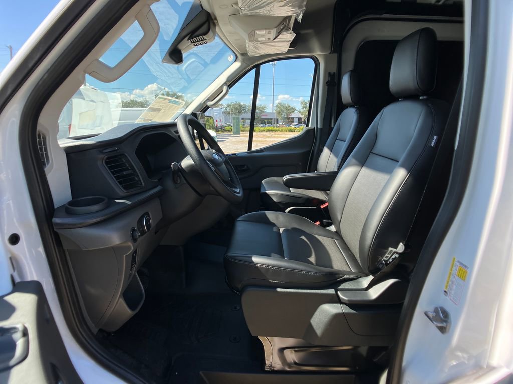 New 2026 Ford Transit 250 148 Medium Roof w/ Load Area Protection Package image 28