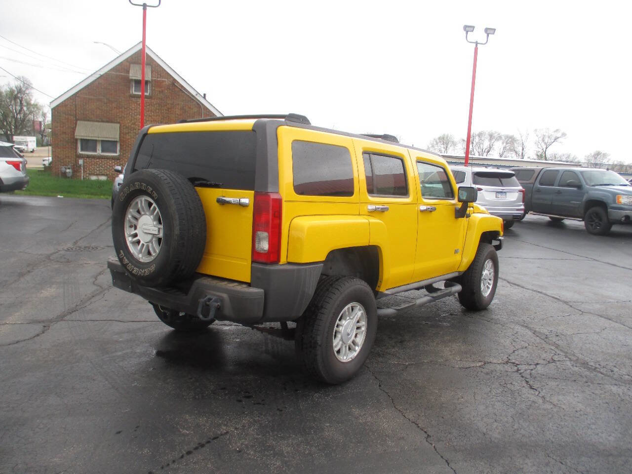 Used 2007 HUMMER H3 image 7