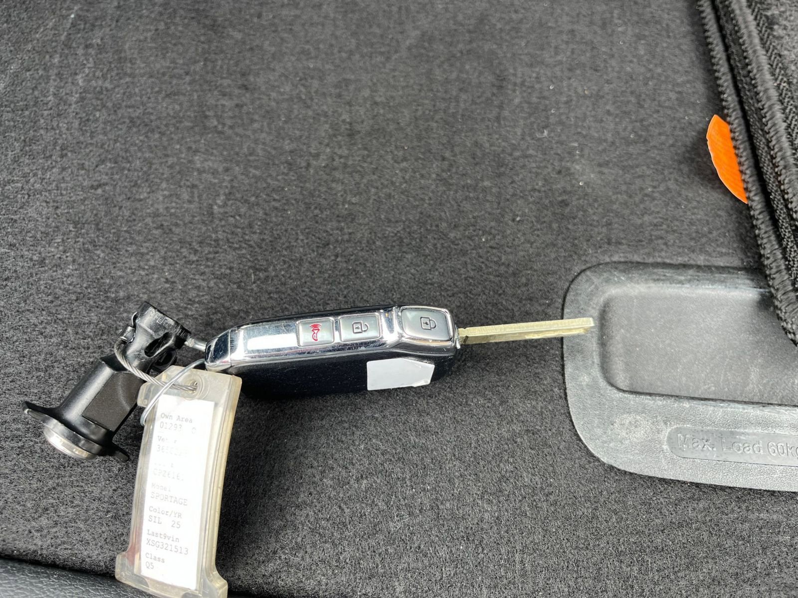 Used 2025 Kia Sportage LX image 21