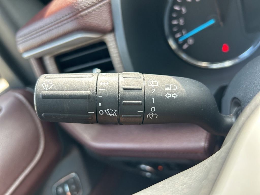 Used 2024 Ford Expedition Max Limited image 28