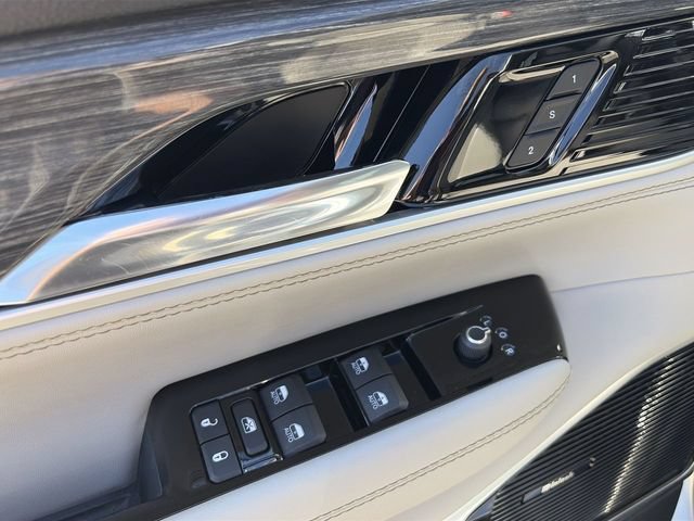 Used 2022 Jeep Wagoneer Series III w/ Premium Group I AWD/4WD image 22