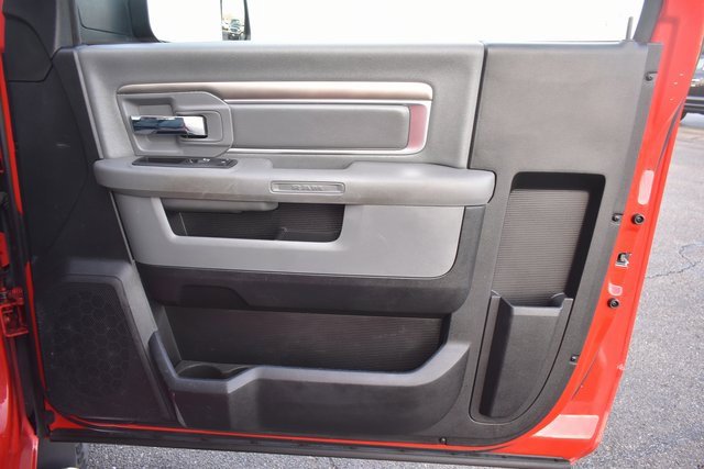 Used 2017 RAM 2500 Tradesman w/ Chrome Appearance Group image 28