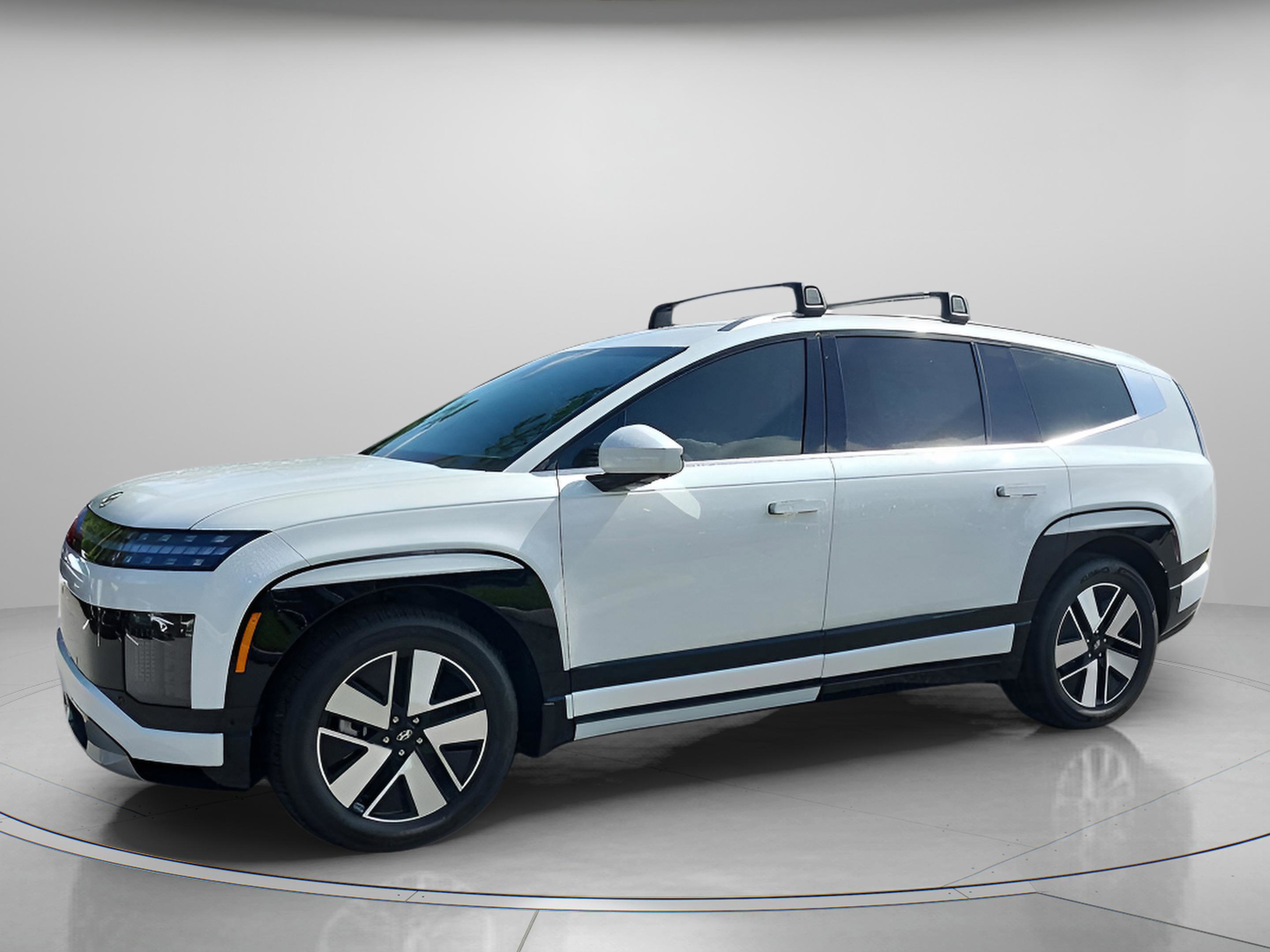 New 2026 Hyundai Ioniq 9 SEL image 2