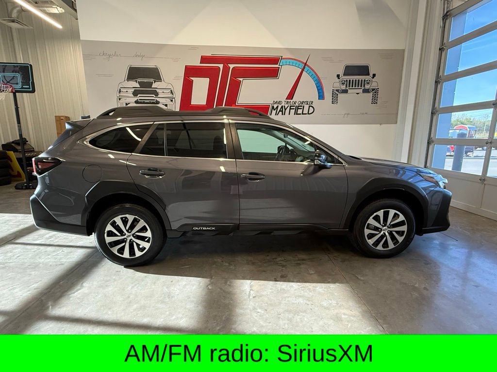 Used 2024 Subaru Outback Premium image 2