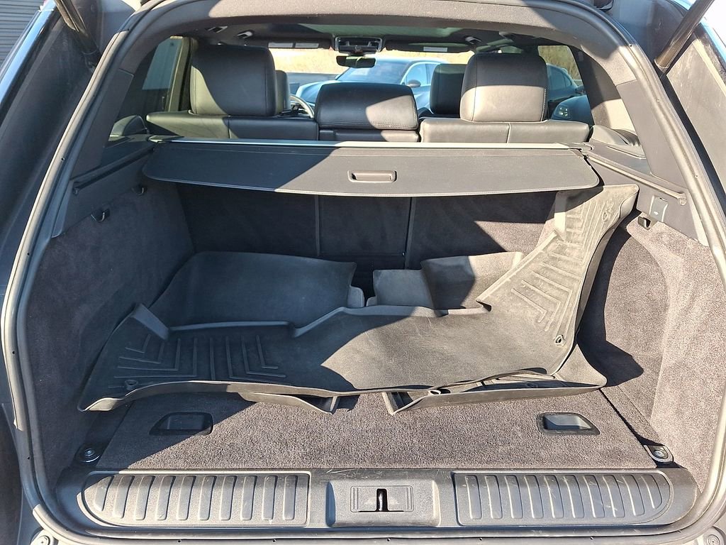 Used 2017 Land Rover Range Rover Sport SE image 31