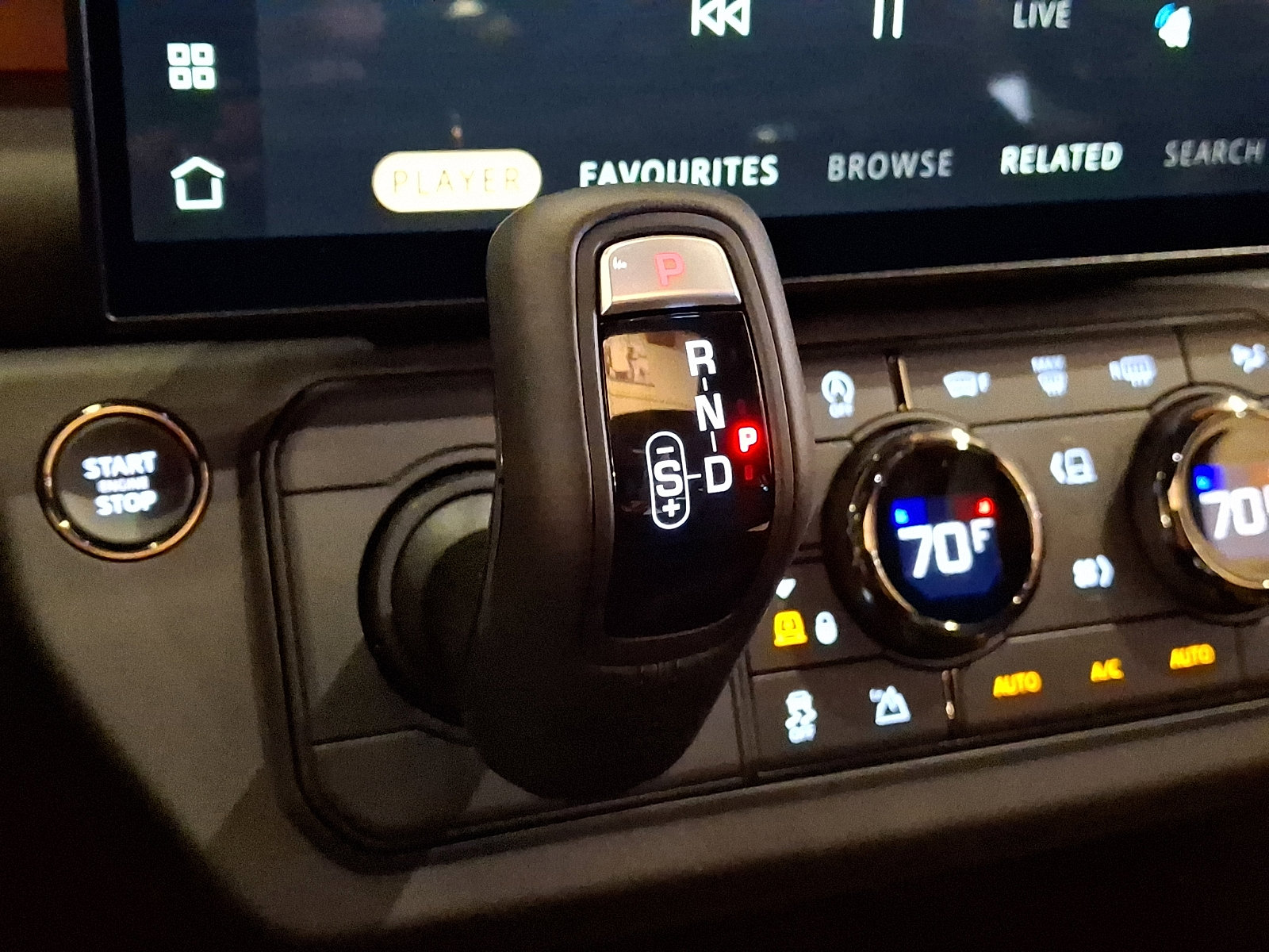 New 2026 Land Rover Defender 110 OCTA image 8