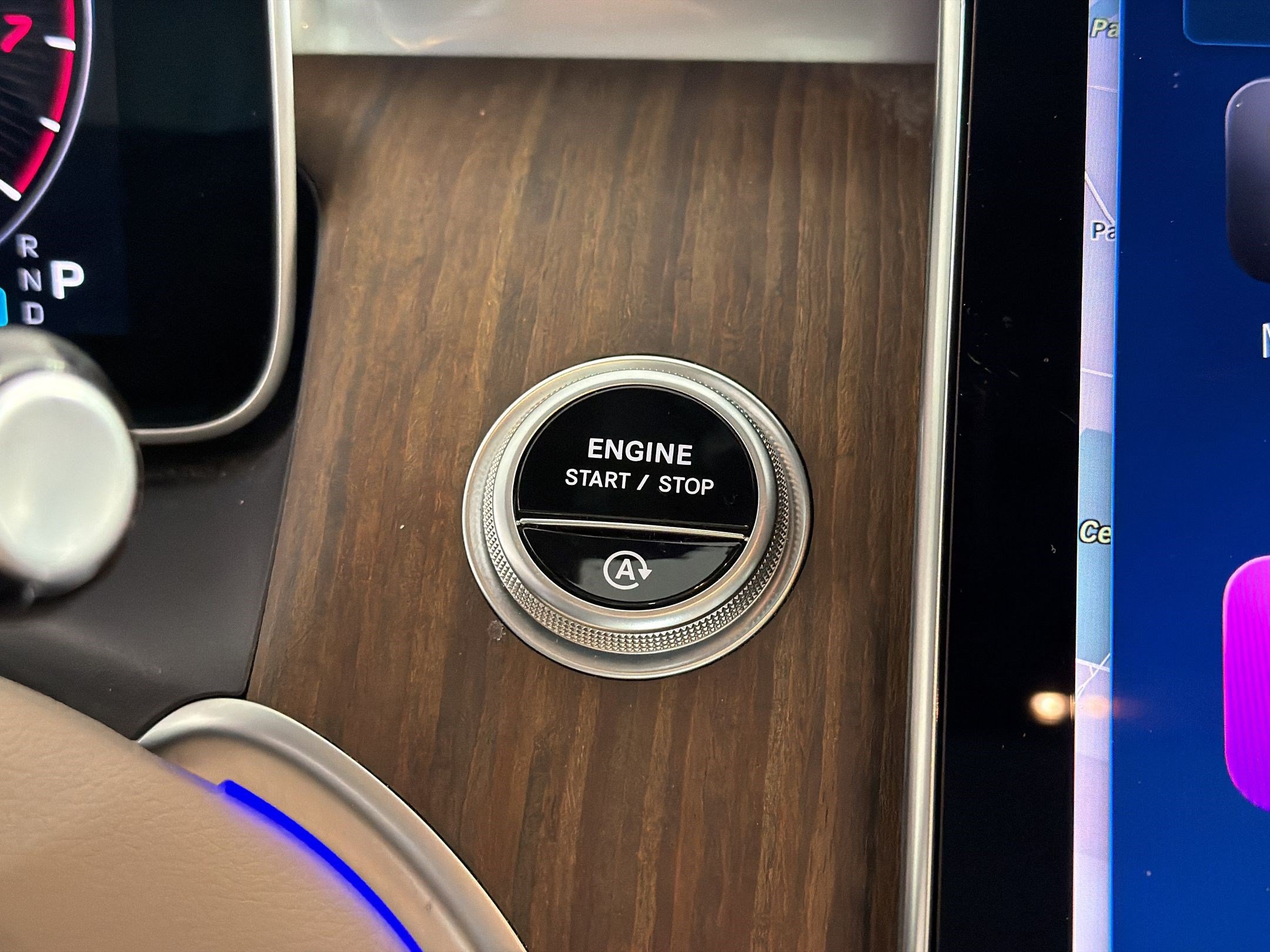 Certified 2025 Mercedes-Benz GLC 300 4MATIC image 17