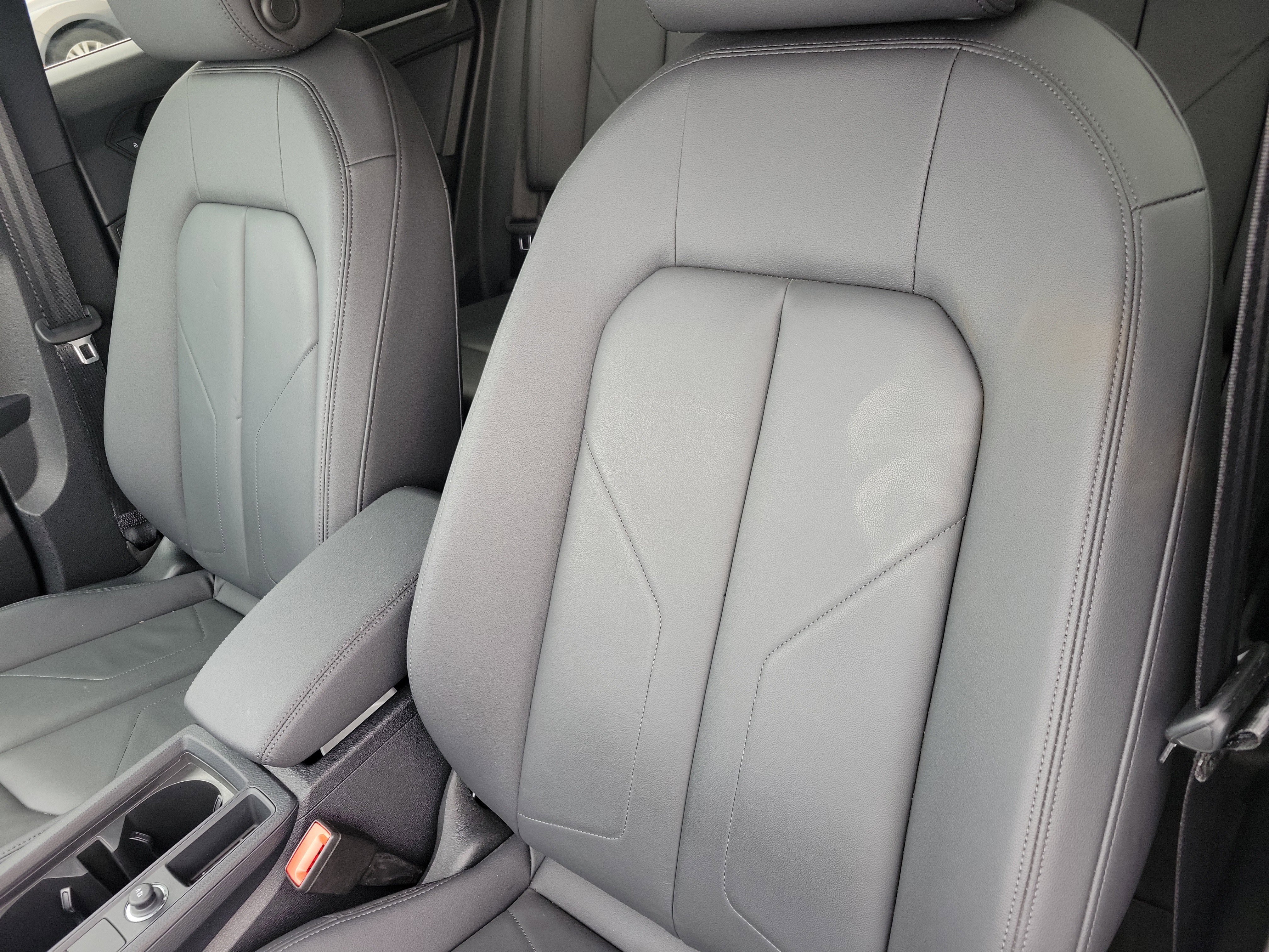 Used 2025 Audi Q3 2.0T Premium image 6