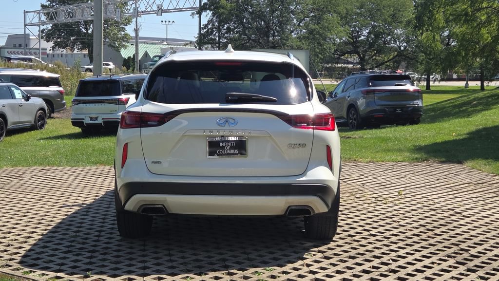 Used 2022 INFINITI QX50 Luxe w/ Appearance Package AWD/4WD image 9