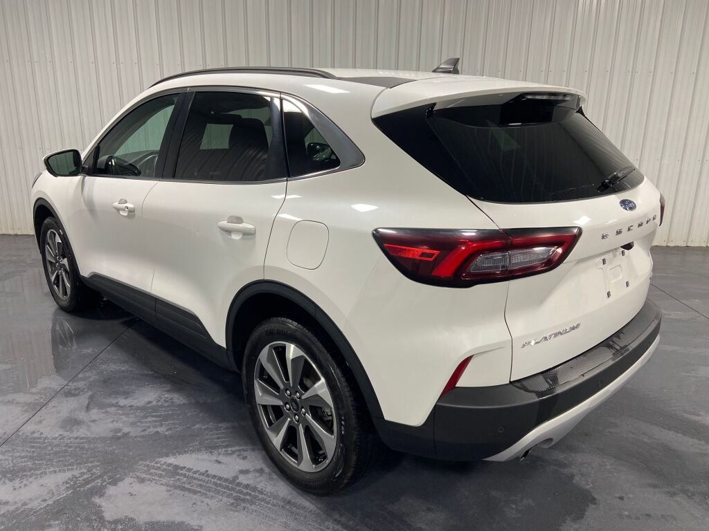 Used 2024 Ford Escape Platinum video 3