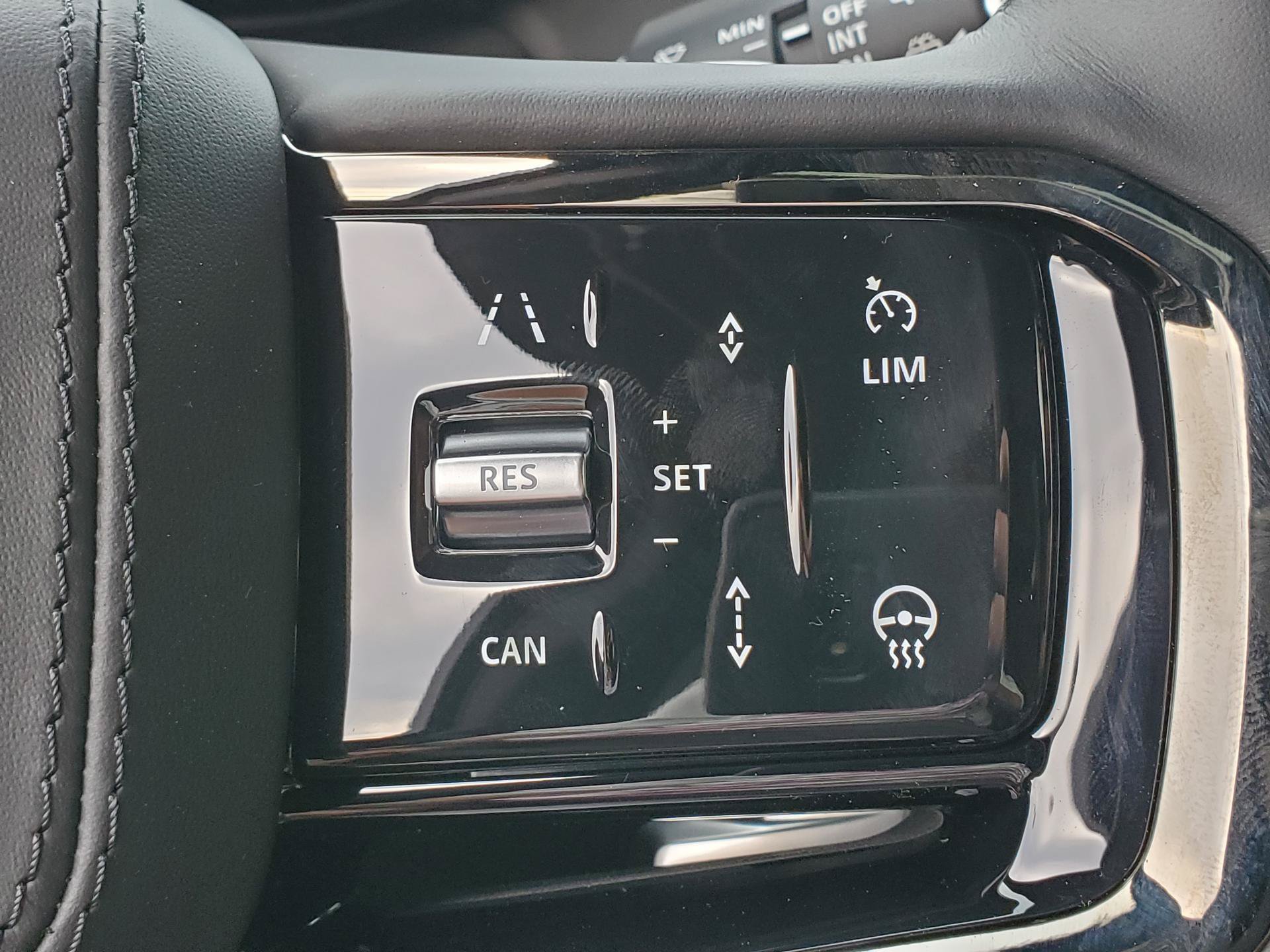 New 2027 Land Rover Range Rover Sport Dynamic SE AWD/4WD image 24