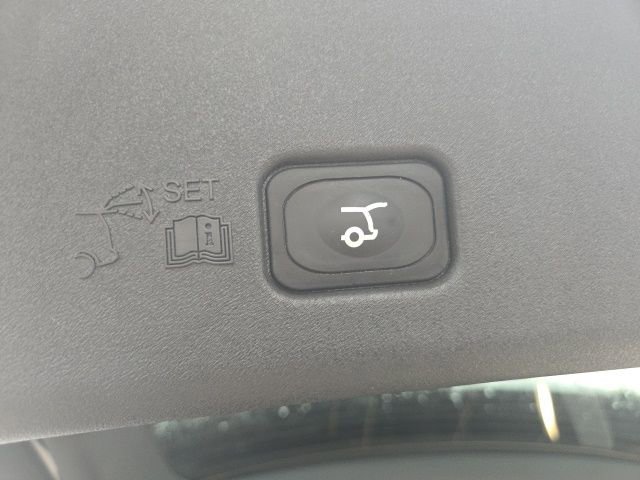 Certified 2024 Lincoln Nautilus Reserve w/ Equipment Group 202A image 23