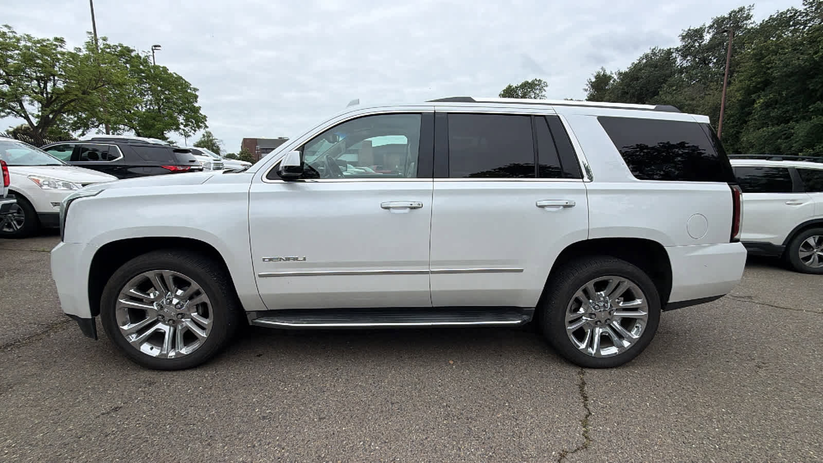 Used 2016 GMC Yukon Denali w/ Open Road Package AWD/4WD image 8