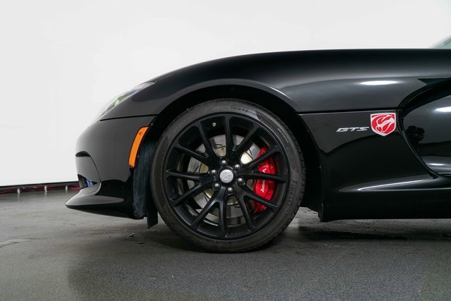 Used 2014 SRT Viper GTS w/ GTS Laguna Interior Package image 12