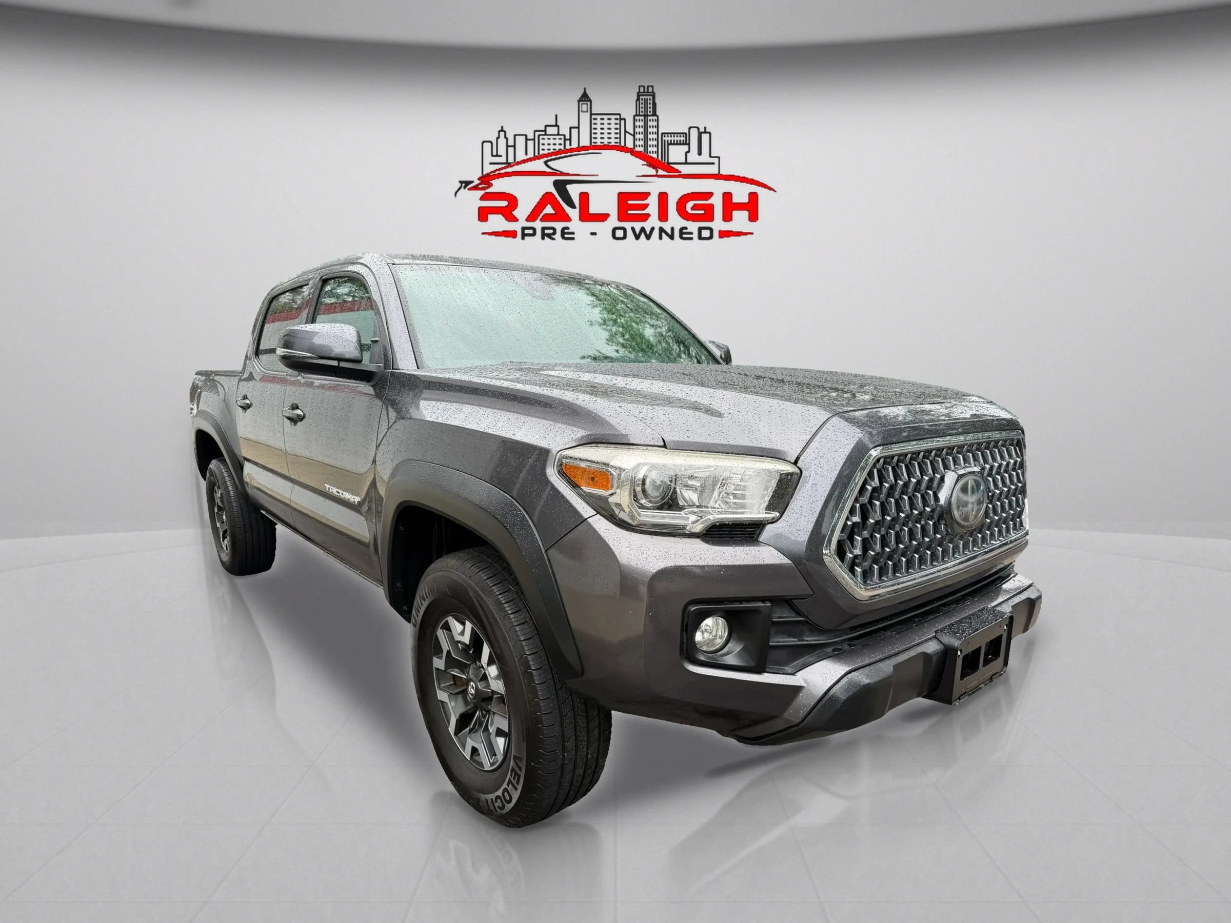 Used 2019 Toyota Tacoma TRD Off-Road RWD image 4