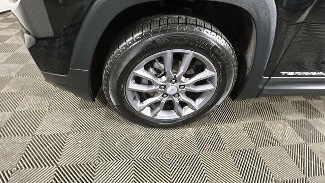 Used 2023 GMC Terrain SLT w/ Infotainment Package II AWD/4WD image 9
