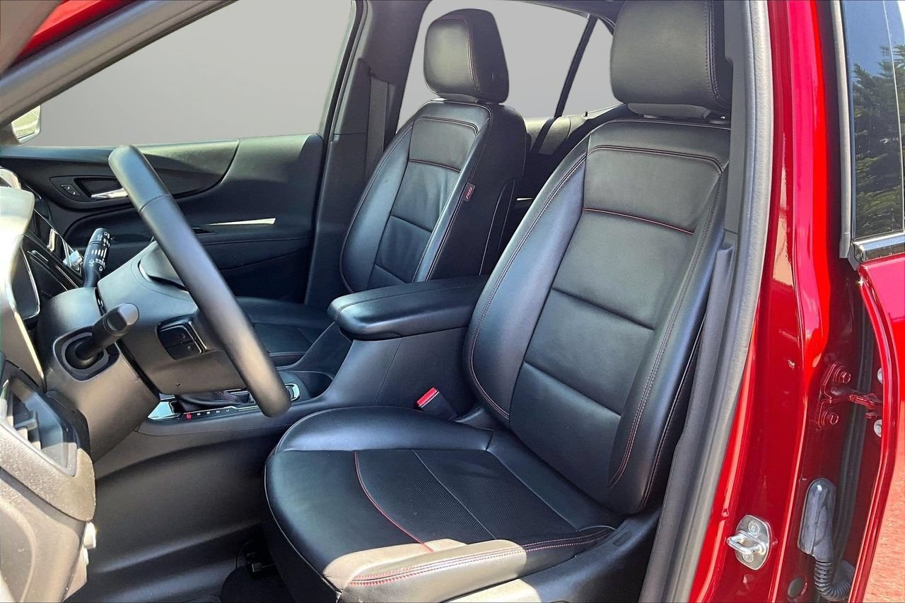 Used 2023 Chevrolet Equinox RS w/ RS Leather Package FWD image 20