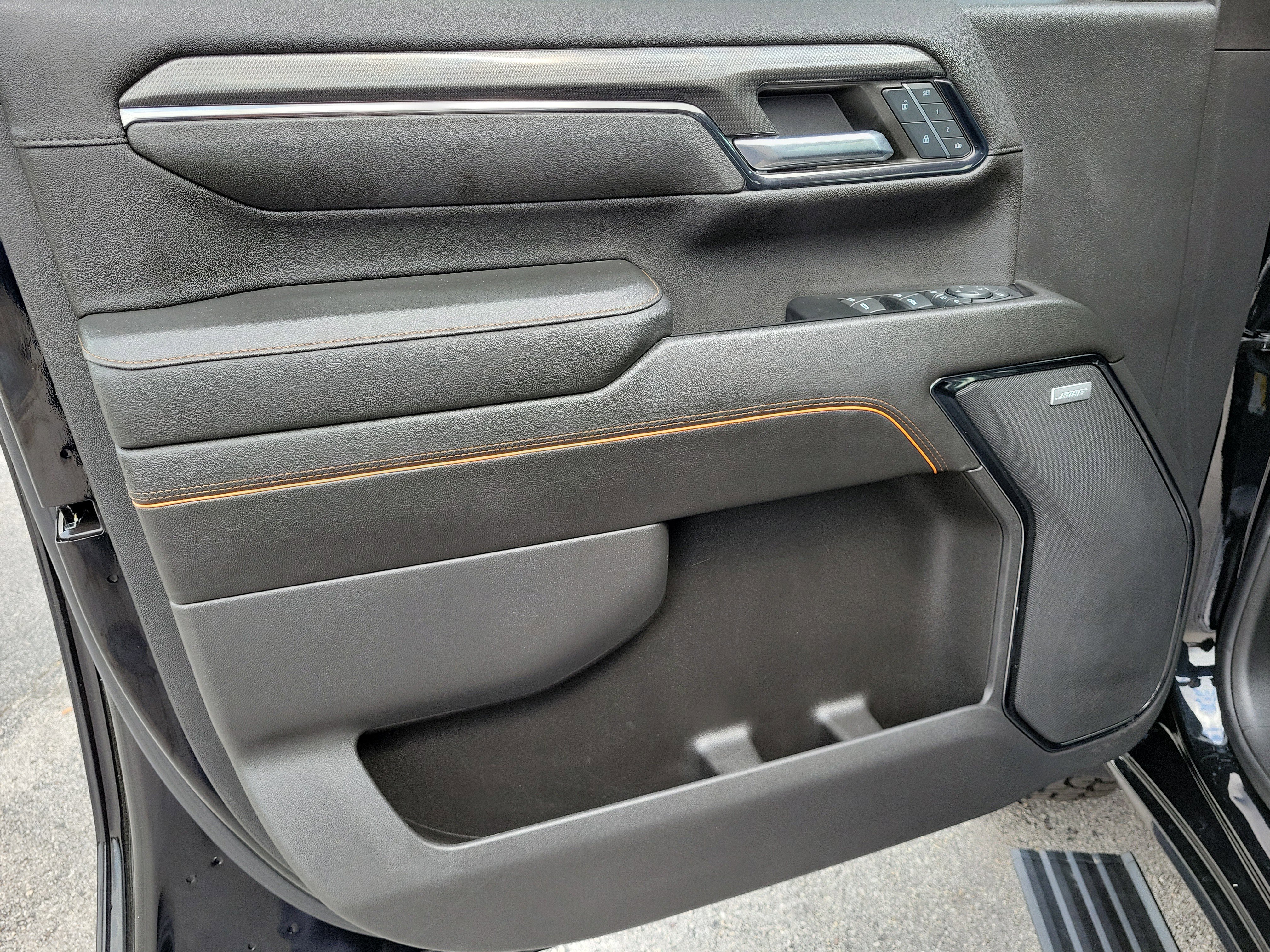 Used 2024 GMC Sierra 2500 AT4 w/ AT4 Premium Plus Package image 10