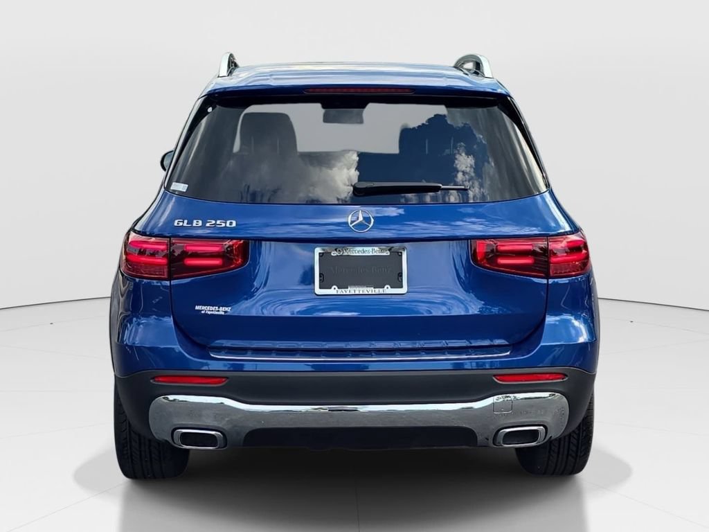 Used 2026 Mercedes-Benz GLB 250 image 7