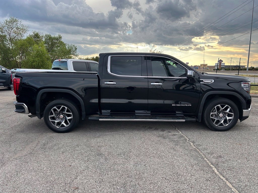 Used 2022 GMC Sierra 1500 SLT RWD image 6