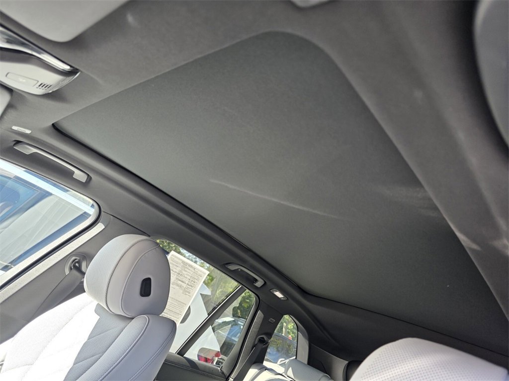 Certified 2025 BMW X5 sDrive40i w/ Premium Package image 12