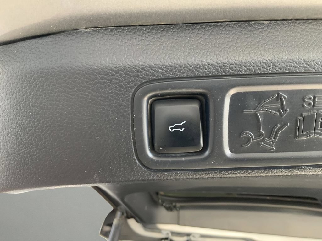 Used 2022 Ford Expedition Max Limited AWD/4WD image 19