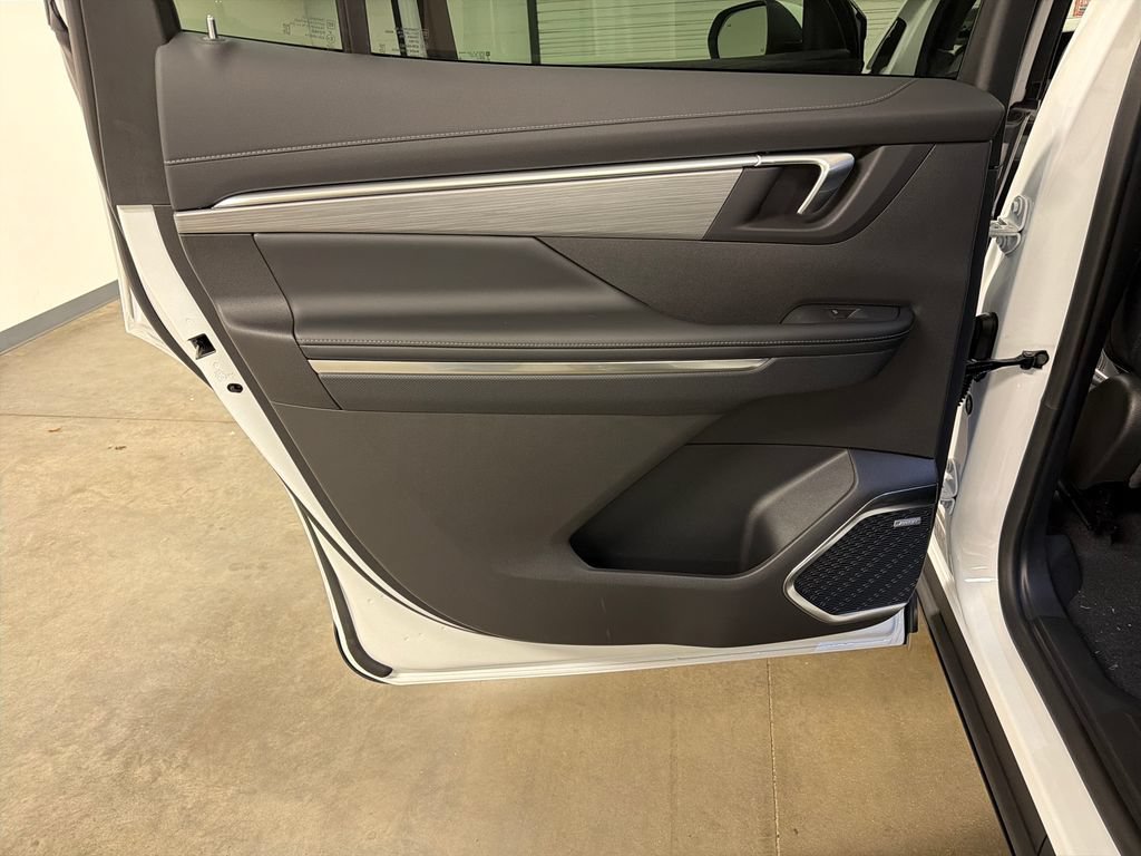 New 2027 Buick Enclave Preferred w/ Power Package AWD/4WD image 28