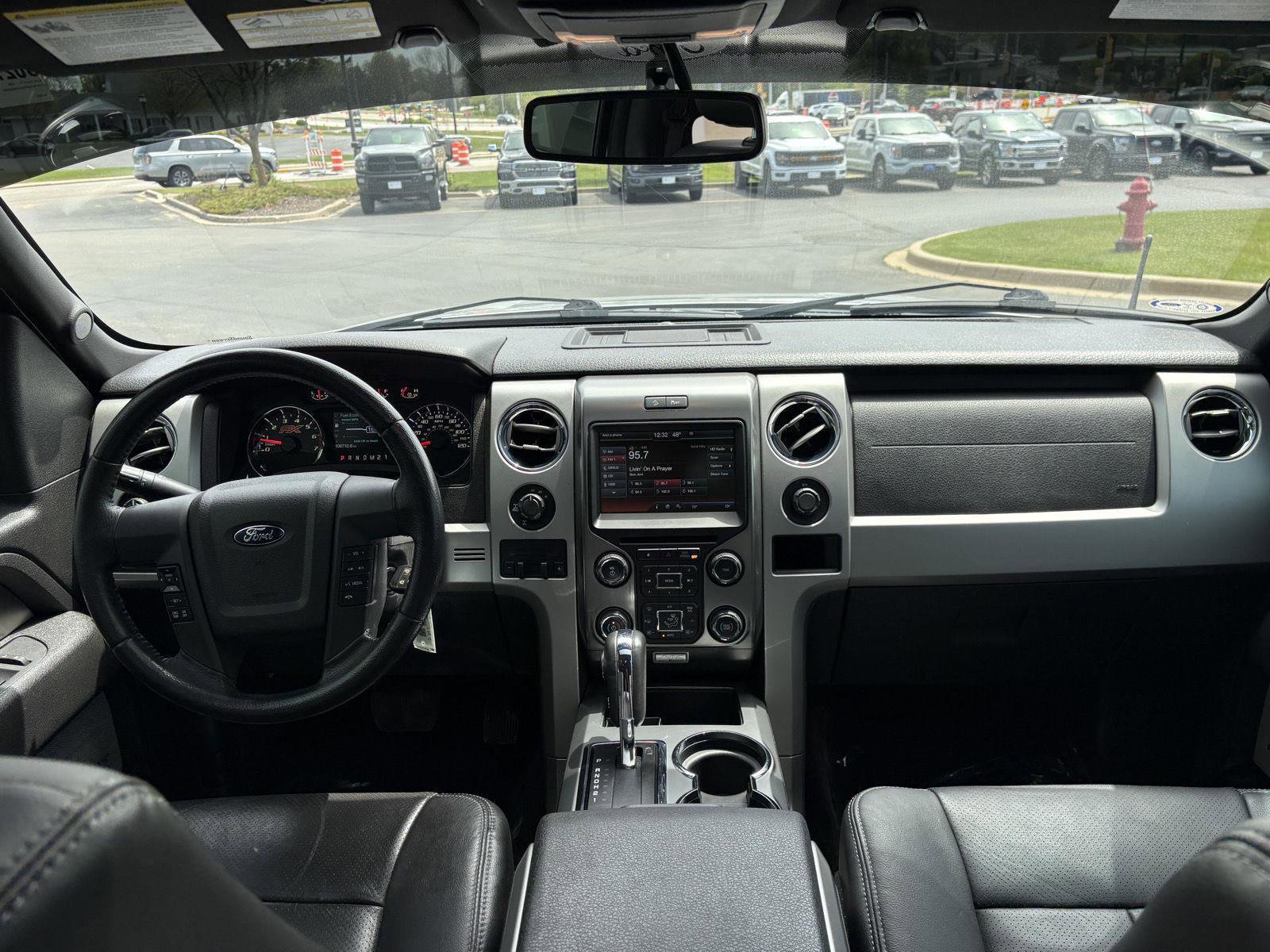 Used 2014 Ford F150 FX4 w/ Equipment Group 402A Luxury AWD/4WD image 9