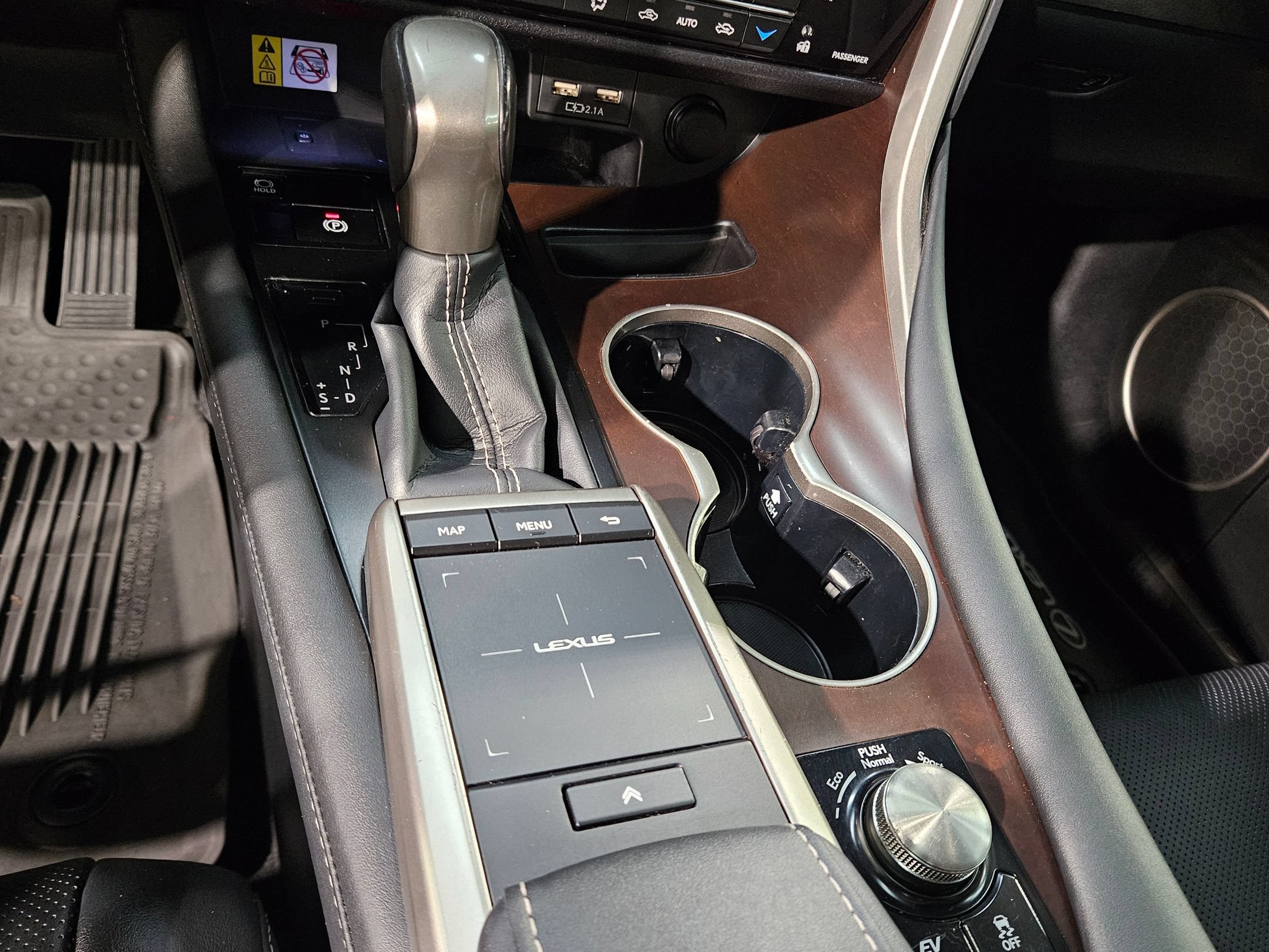 Used 2022 Lexus RX 450h AWD w/ Premium Package image 33