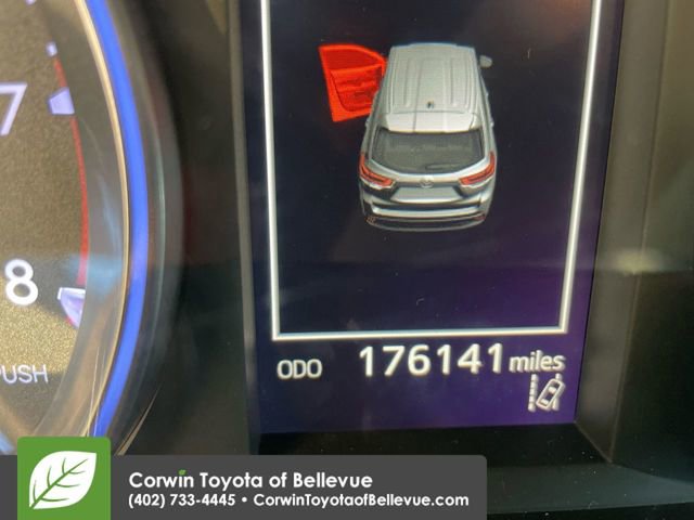 Used 2018 Toyota Highlander XLE image 10